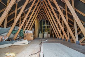 Loft Room / Storage- click for photo gallery